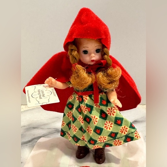 Vintage Madame Alexander Little Red Riding Hood Mini Doll‎ McDonald’s Happy Meal - Picture 4 of 9